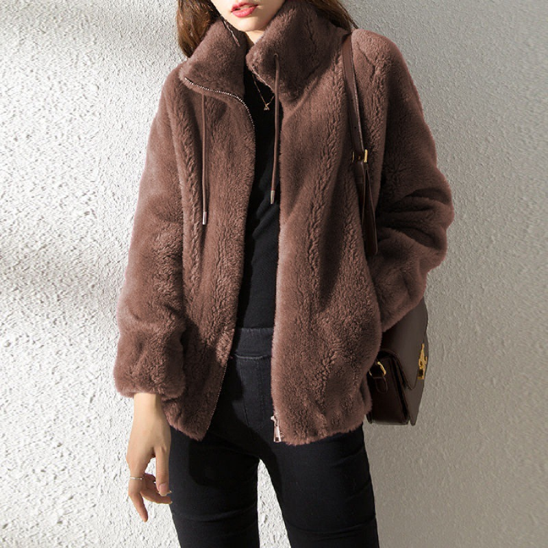 Aurora | Trendy Women’s Teddy Jacket for Casual Fashion Looks 2