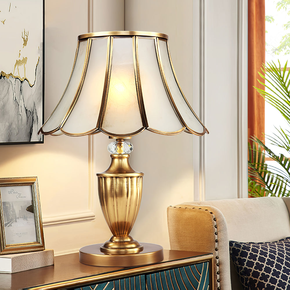 ChicLuxe – Minimalist Table Lamp with Gold Stem 6