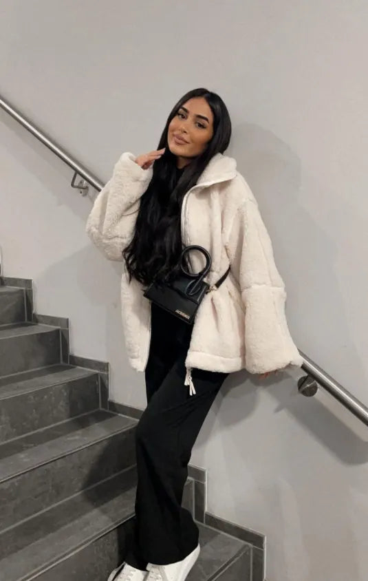 CozyFleece | Stylish Oversized Winter Teddy Jacket for Women 3