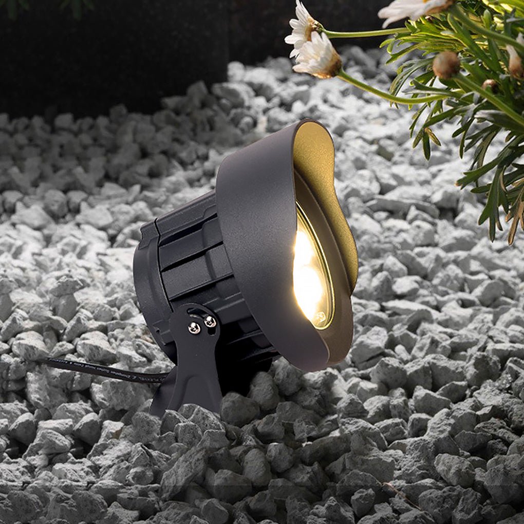 EverGlow Solar Spotlights – Weather-Resistant LED Outdoor Lights for Trees, Fences, and Pathways, offering solar-powered, long-lasting illumination. 5