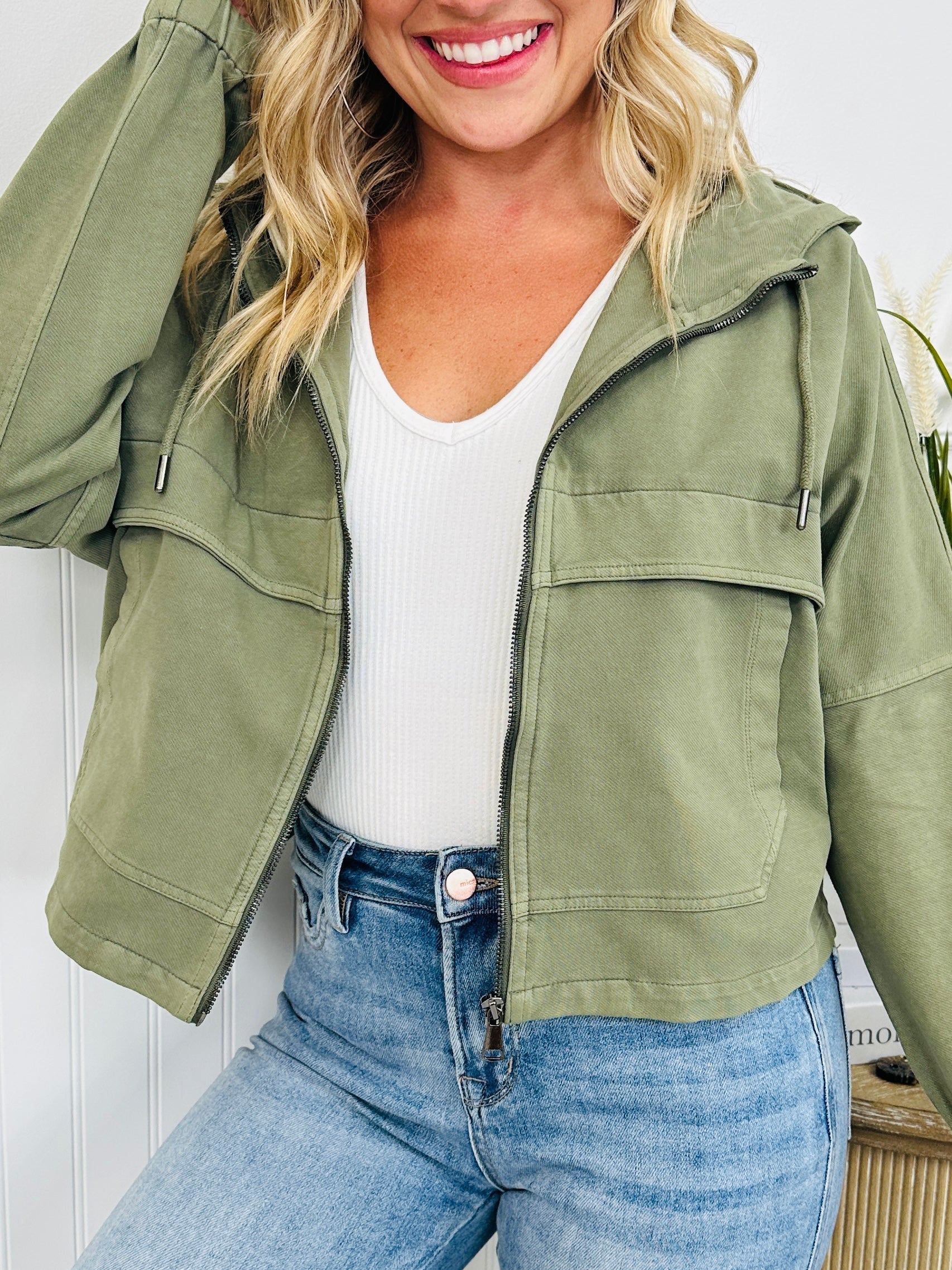 Marcelle du Bois | Luxurious Green Cotton Blend Coat with Stretch 0