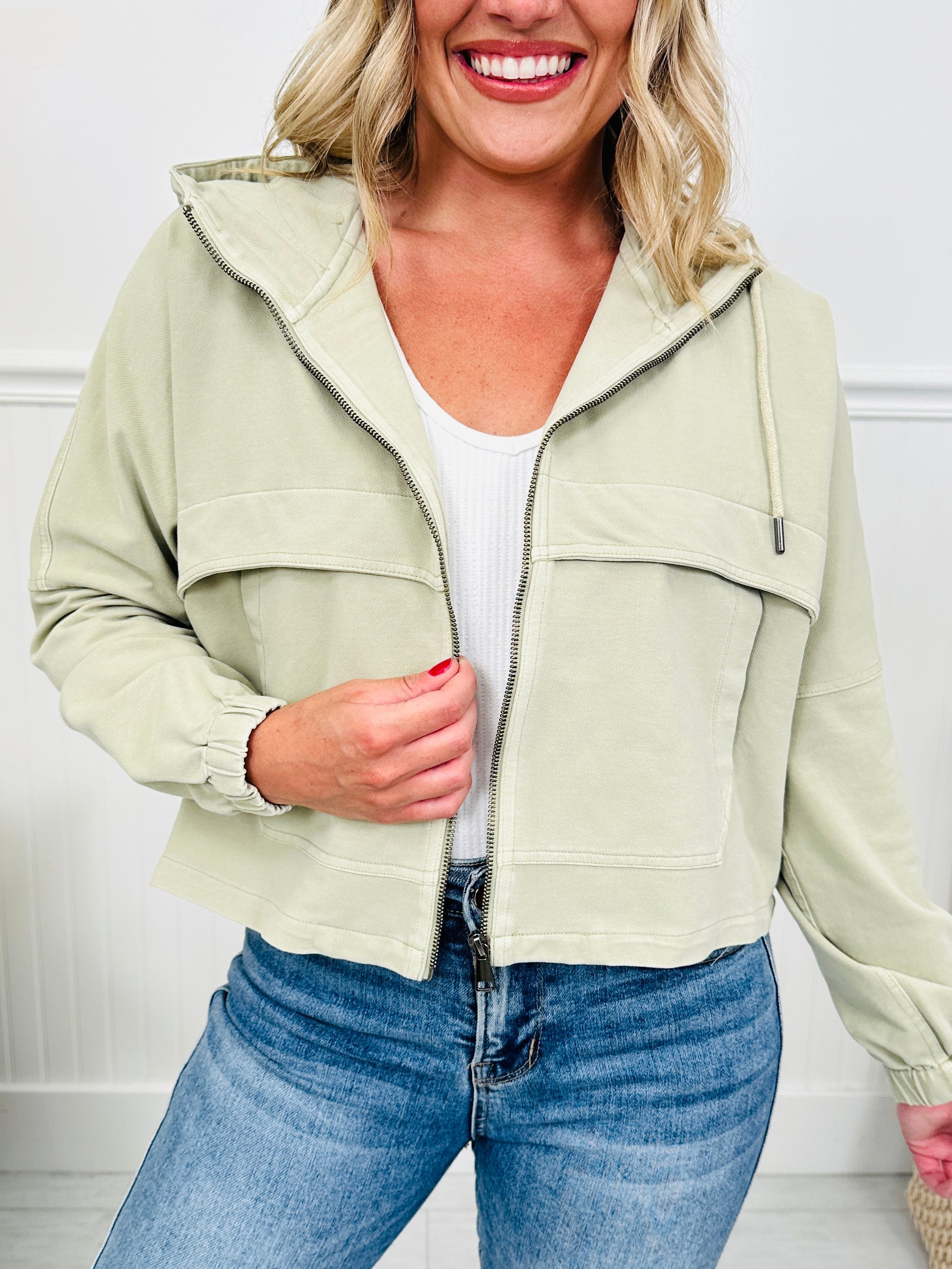 Marcelle du Bois | Luxurious Green Cotton Blend Coat with Stretch 6