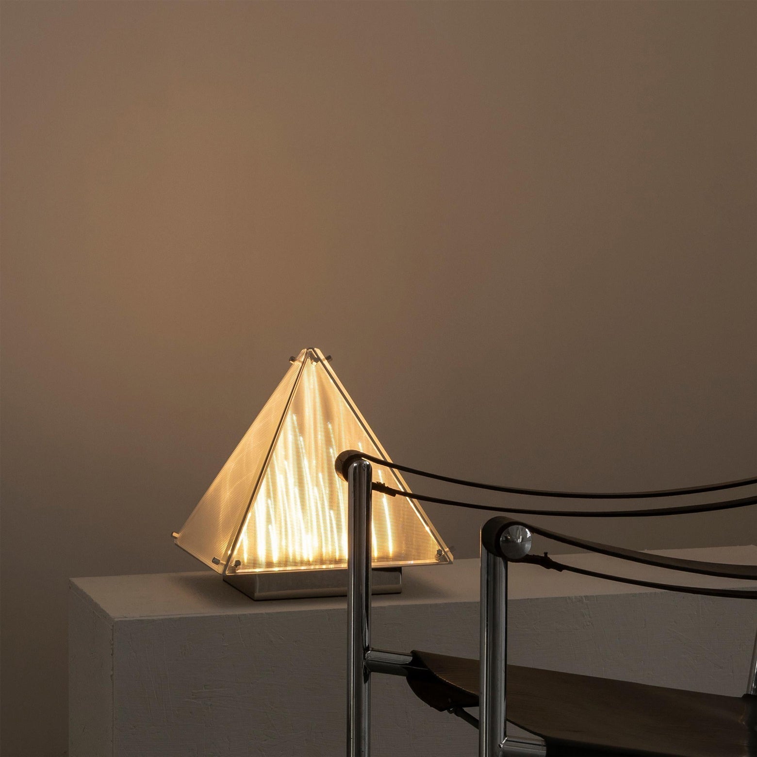 ShineBurst - Elegant Lamp 4