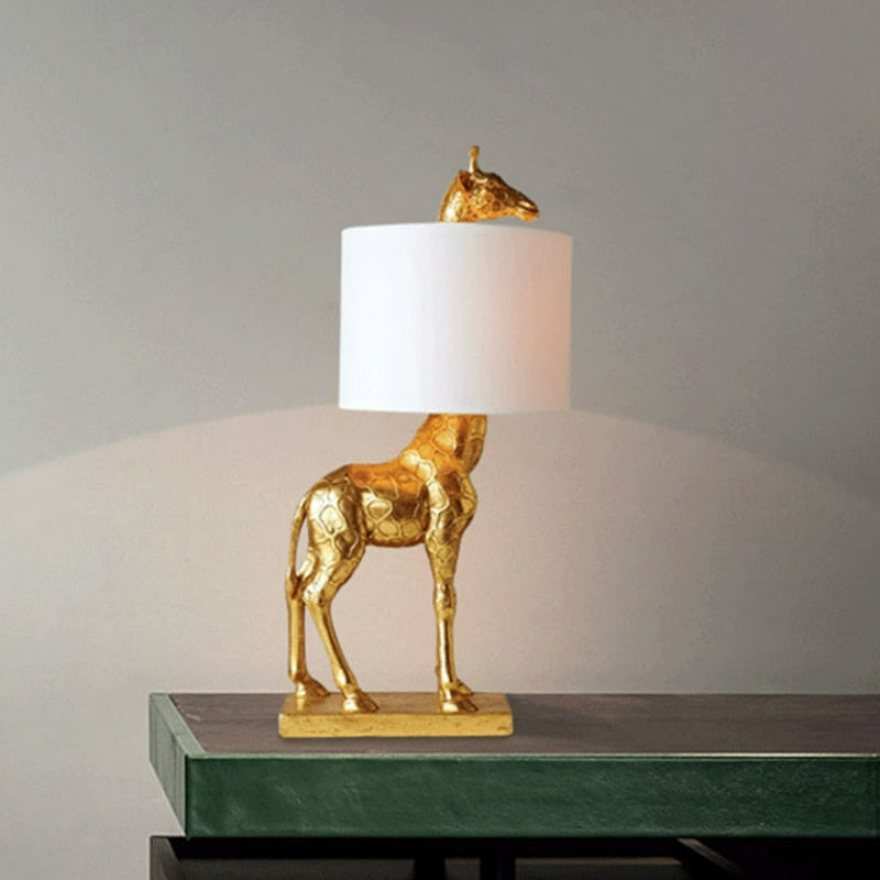 WildLight – Giraffe Shaped Table Lamp 2