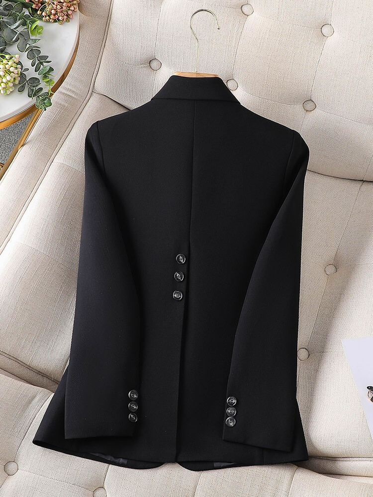 Women's Blazer with Tailored Fit 1