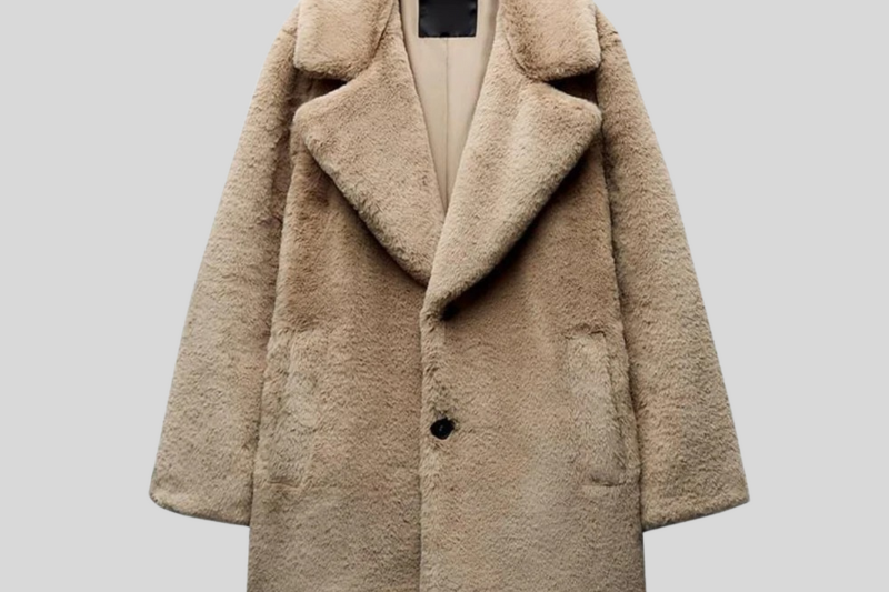 Women's Faux Fur Coat – Oversized Winter Style 0