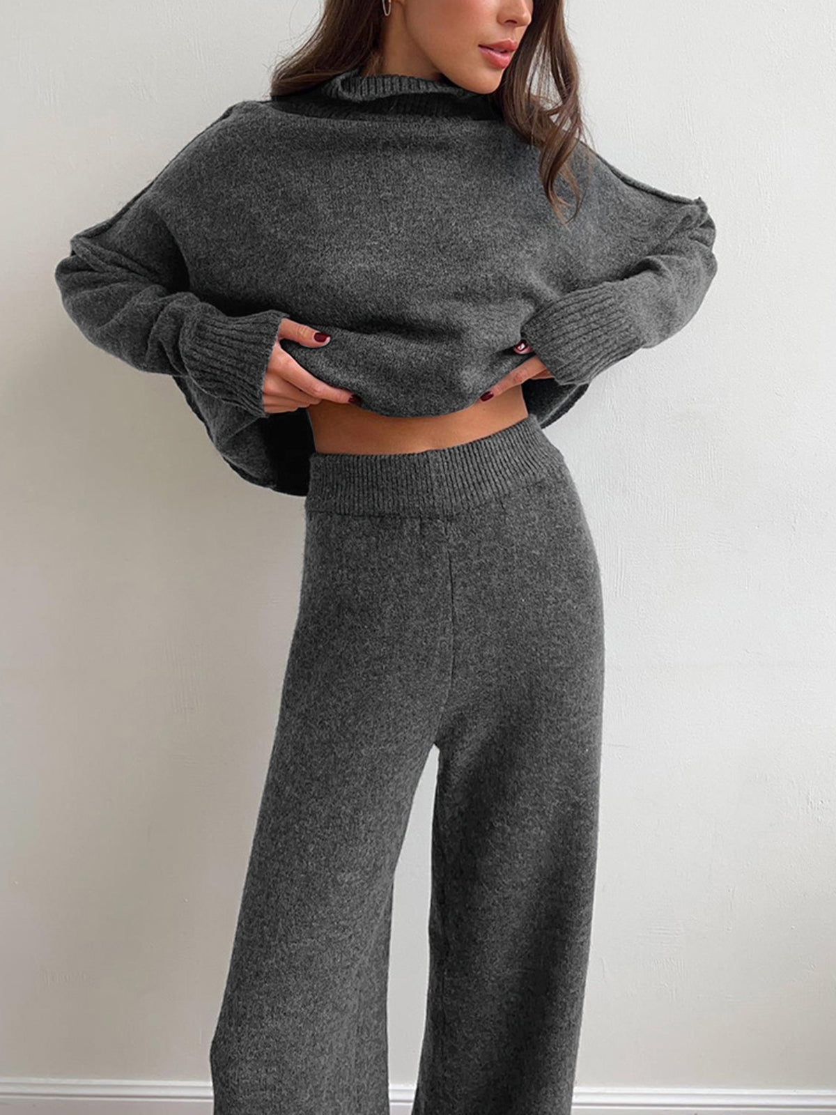 CozyKnit | Soft Stylish Womens Loungewear Set with Turtleneck and Wide-Leg Pants 6