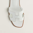 Cut-Out Strap Sandals in Flat Style 3