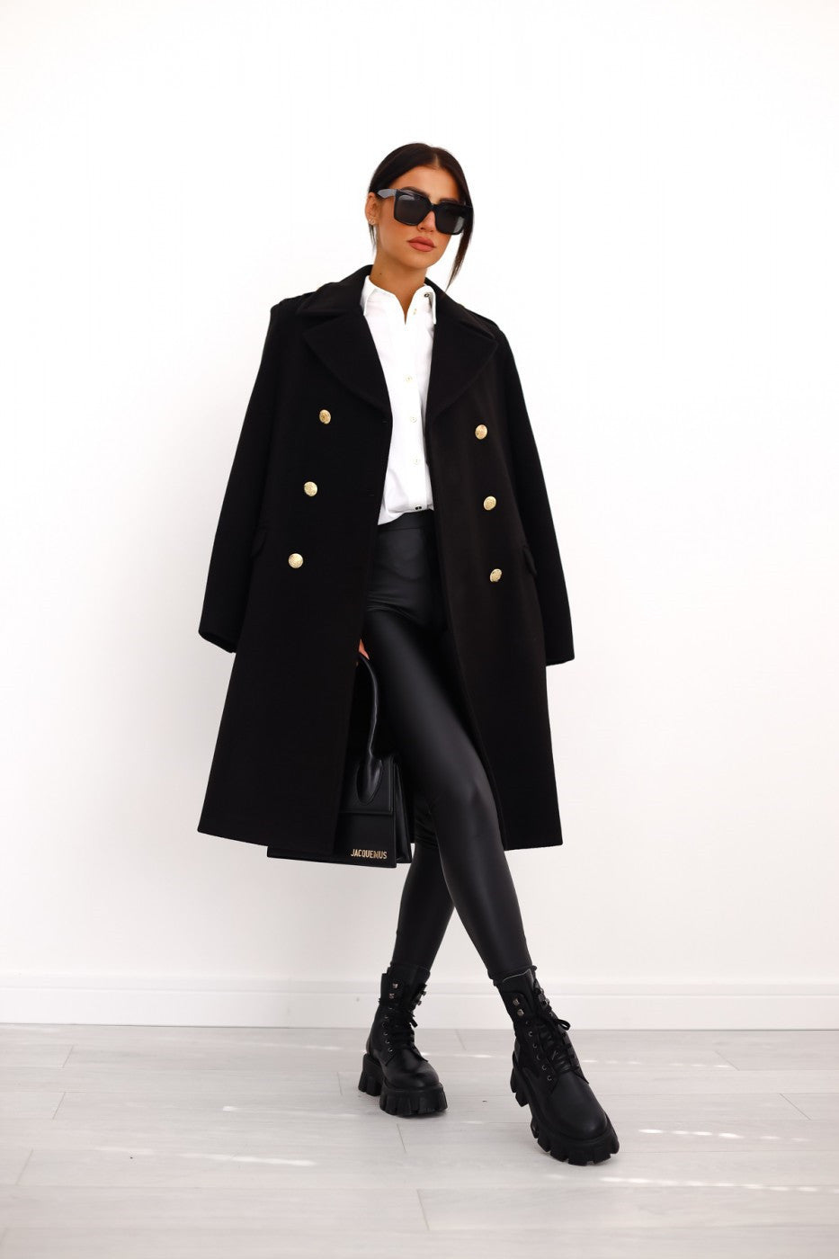 Double-breasted women's wool coat – long length, tailored and with classic lapels for office, everyday and leisure 1