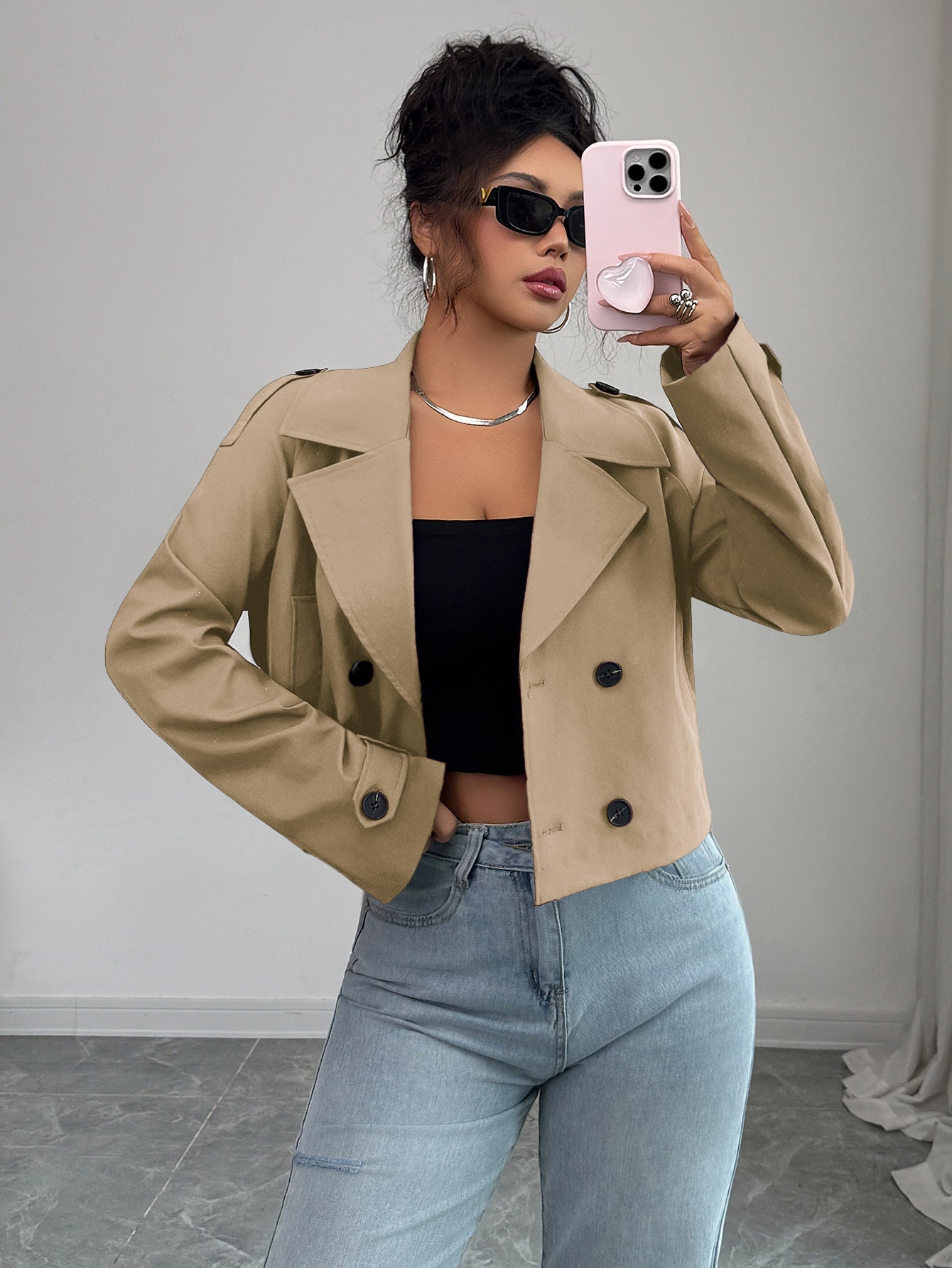 Emilia Kwon | Knitted Slim Fit Cardigan with Buttons 7