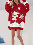 FestiveWarmth | Cozy Oversized Women's Christmas Jumper with Playful Motif 3