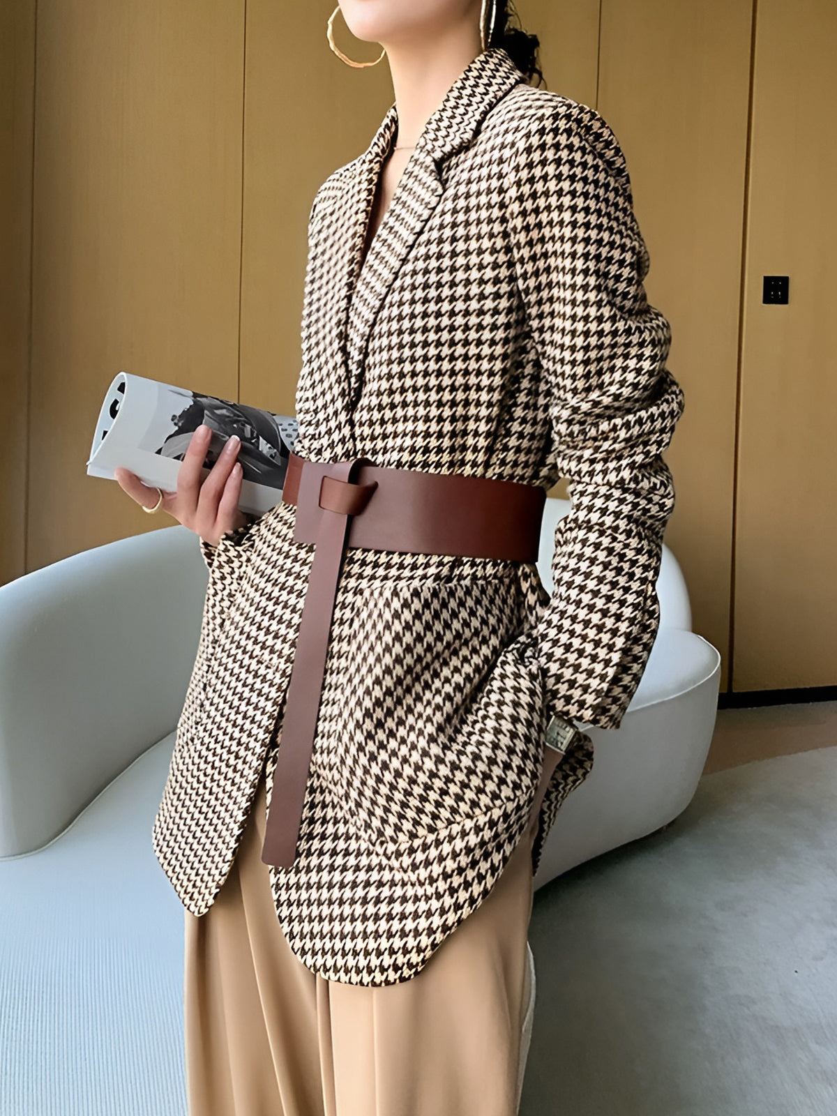 Houndstooth Split Blazer With Belt 1