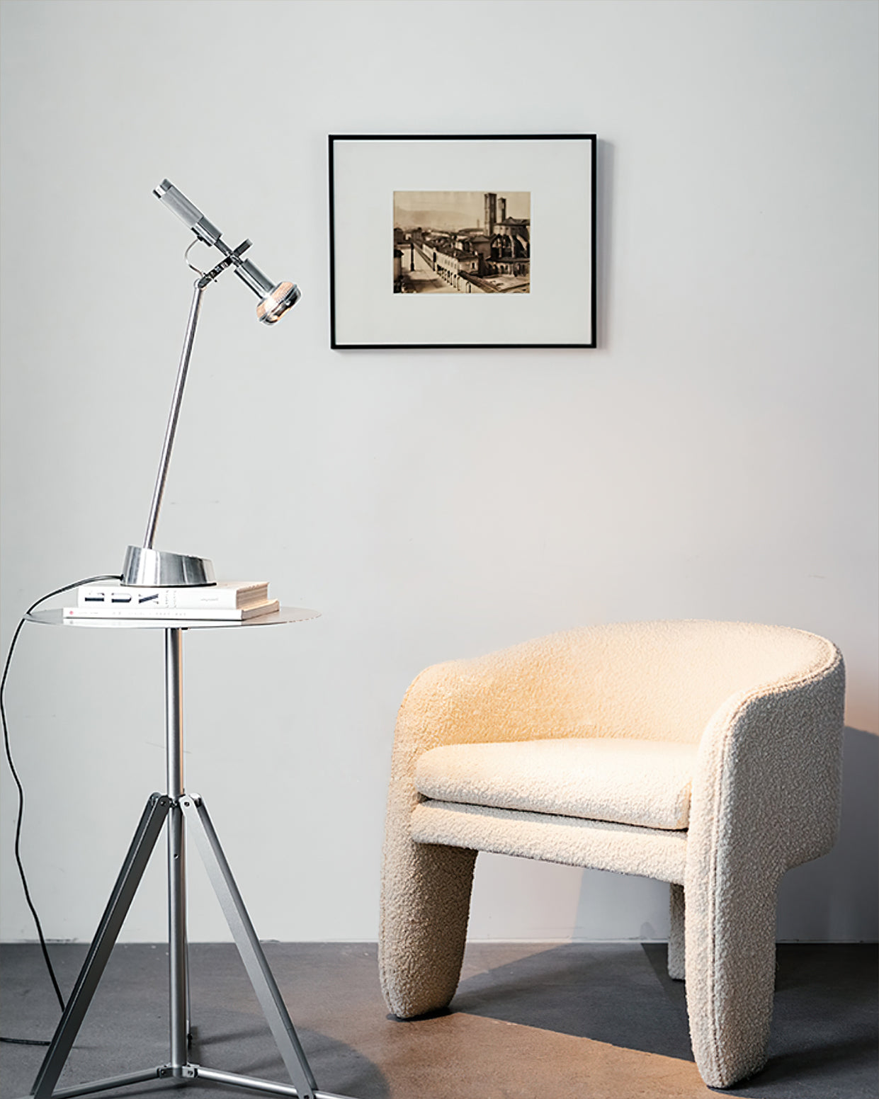 IronLume – Sleek Metal Industrial Table Lamp 5