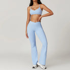 Liam | Atmungsaktives Sportliches Yoga-Set mit Crop-Top und Hochtaillierten Leggings 2