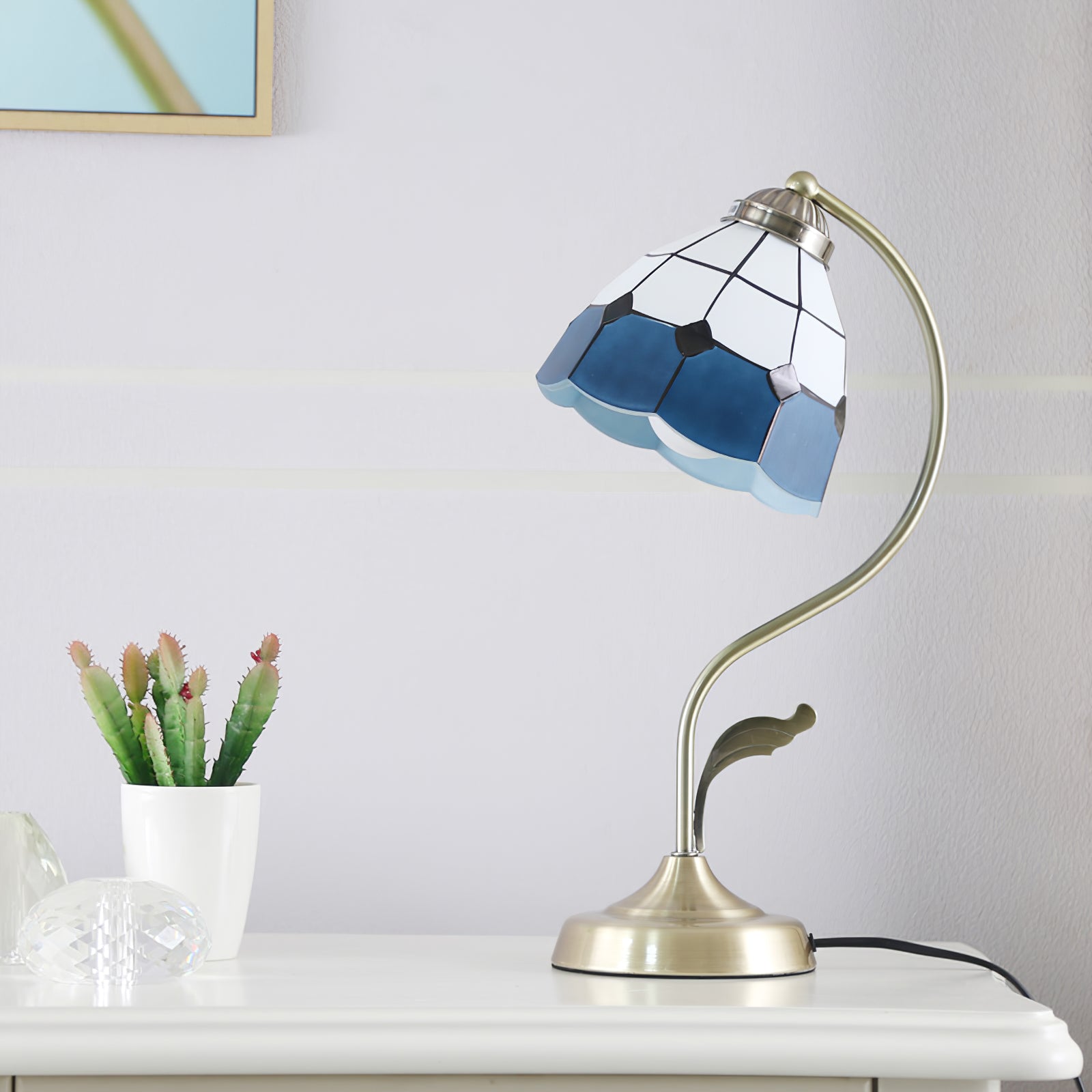 LuxePetal – White and Blue Glass Floral Table Lamp in Gold 9