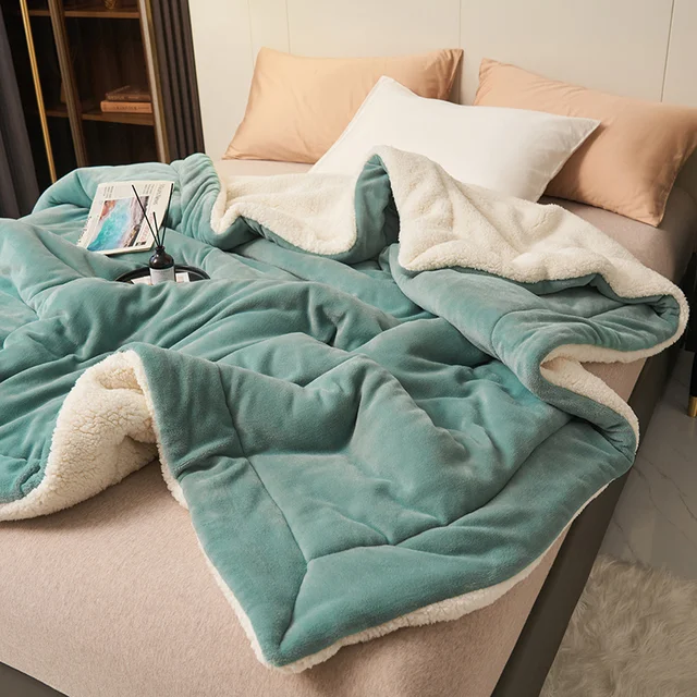 Luxurious Fleece Blanket, Plush and Fluffy, Machine Washable, Cozy Throw for Beds and Living Rooms 6