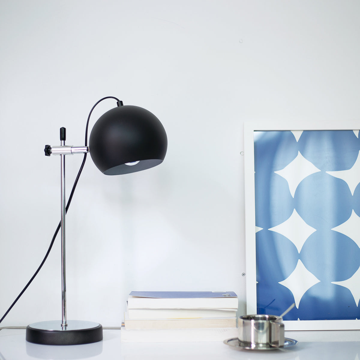 PivotGlow – Modern Adjustable Desk Light 10