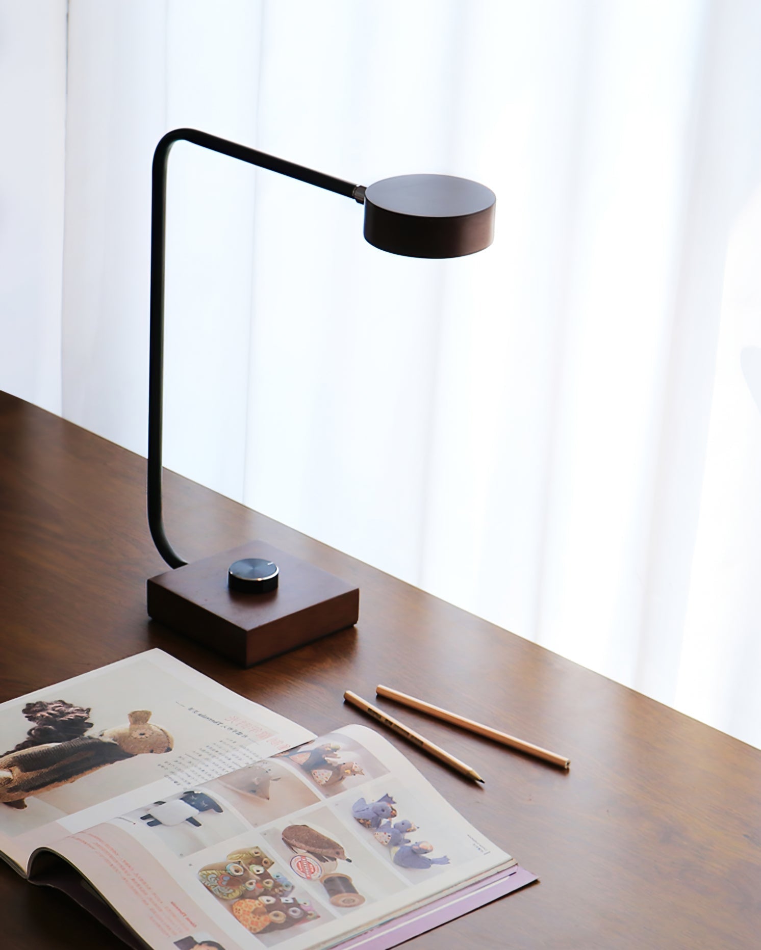 RondoBeam - Stylish Lamp with Rounded Form and Soft Lighting 7