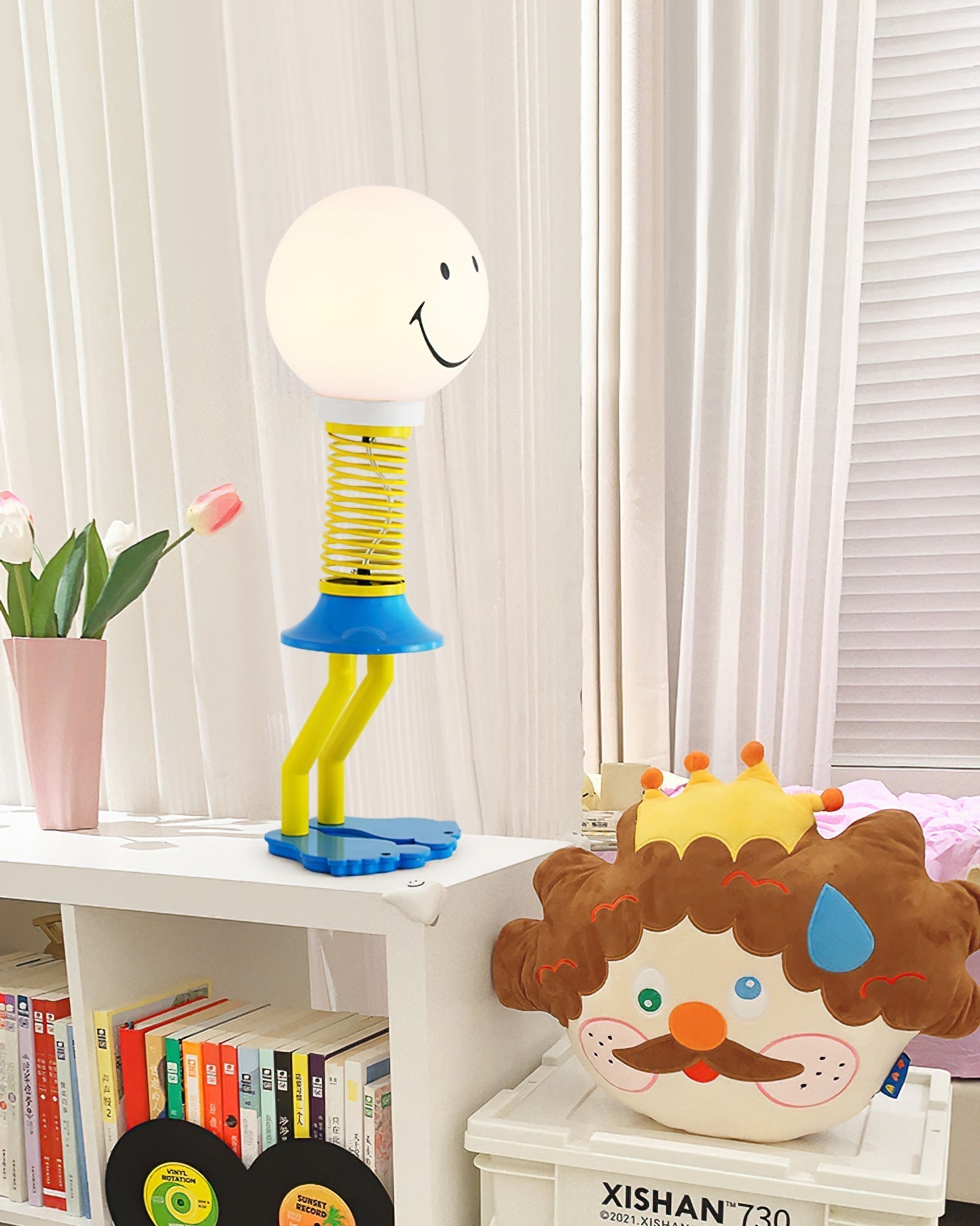 SpiralLume - Stylish Table Lamp with Twisting Design and Warm Glow 0