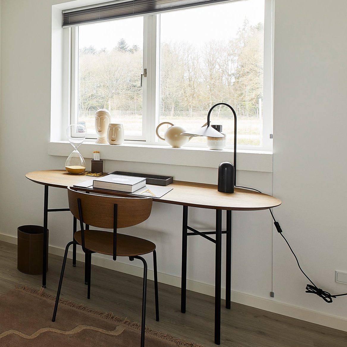 VerbaLume – Contemporary Adjustable Lighting Table Lamp 7