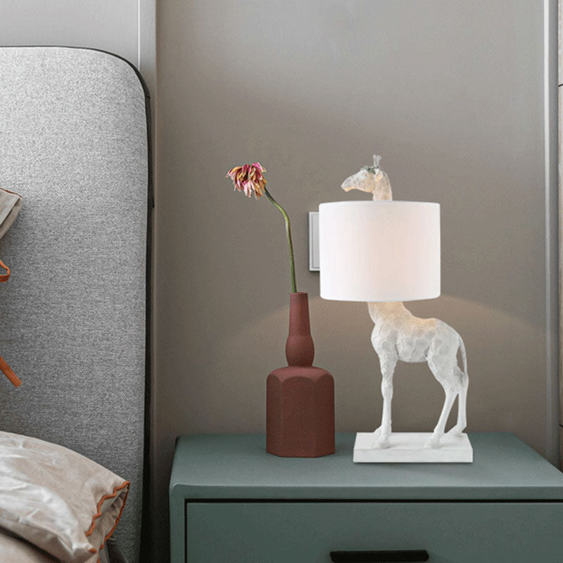 WildLight – Giraffe Shaped Table Lamp 6
