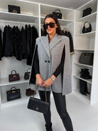 Women's hip-length wool cape coat – lapel collar, loose fit and button front for stylish outfits 2