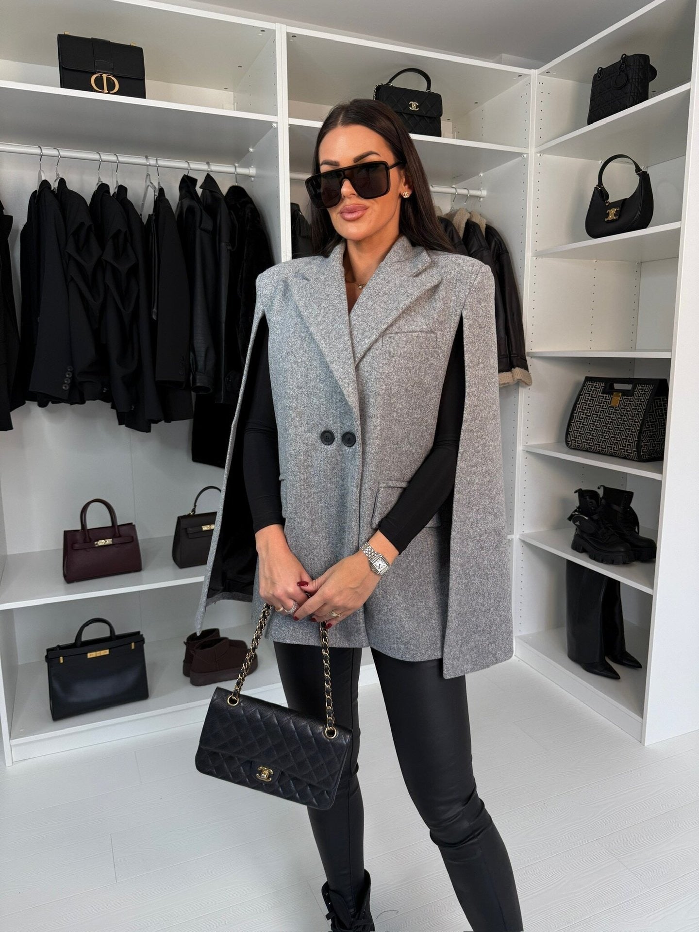 Women's hip-length wool cape coat – lapel collar, loose fit and button front for stylish outfits 2